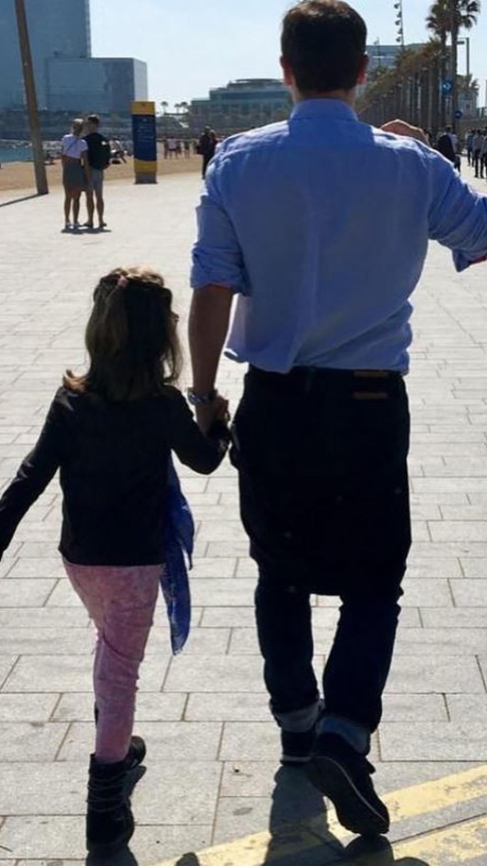 Albert Rivera junto a su primogénita, en 2019, durante el Día del Padre en España.