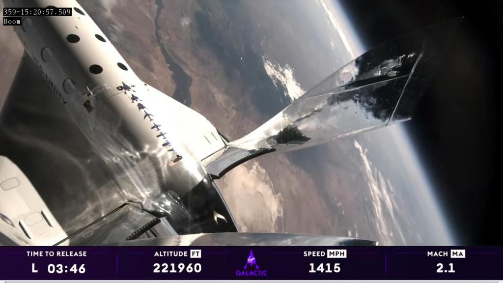 VSS Unity rozando la línea de Kármán.
