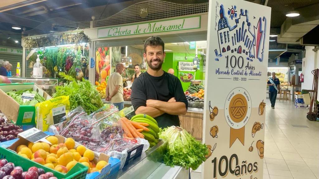 El presidente de la Asociación de Comerciantes Concesionarios en Mercados Municipales de Alicante, Paco Alemañ.