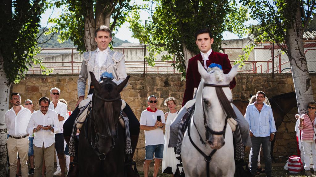 Los rejoneadores Pablo y Hermoso de Mendoza y su hijo, Guillermo .