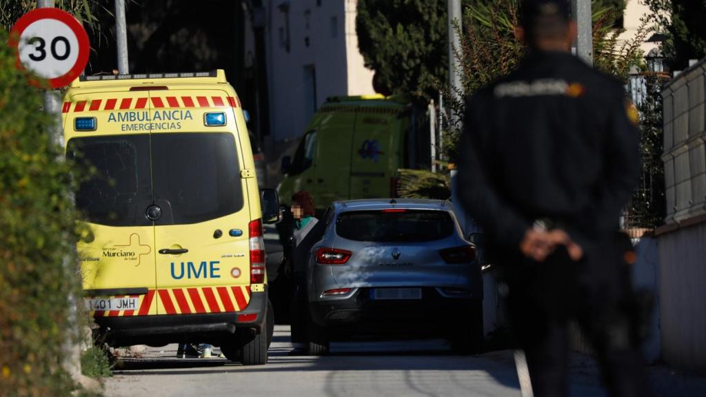 La mujer fue trasladada al hospital, pero los médicos no pudieron hacer nada por salvar su vida