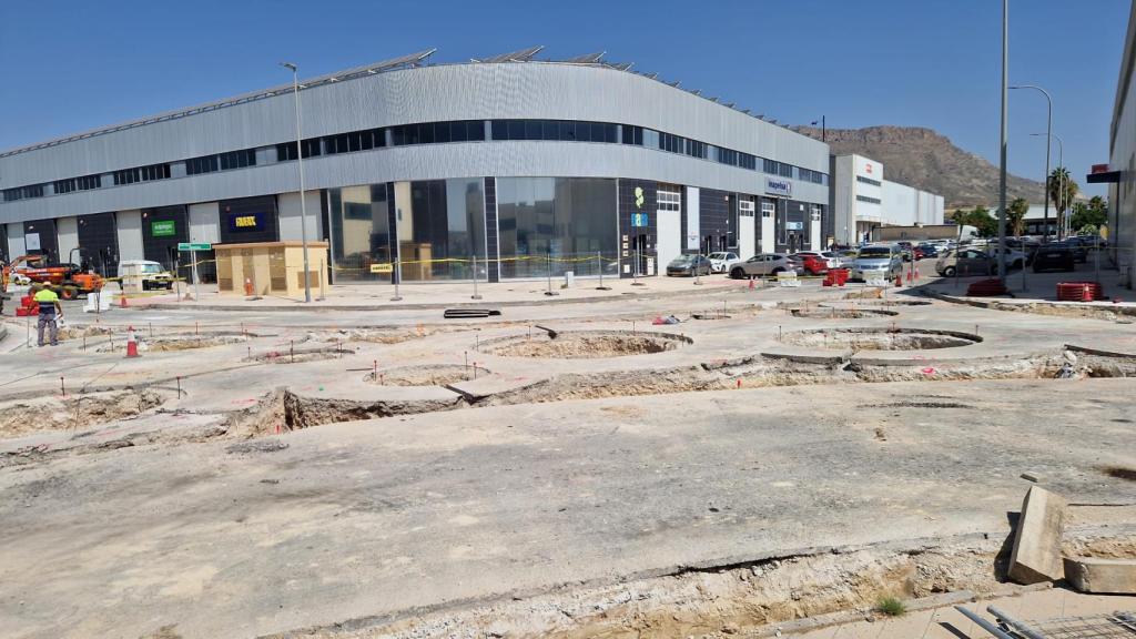 Obras no rotonda táctica en las Atalayas