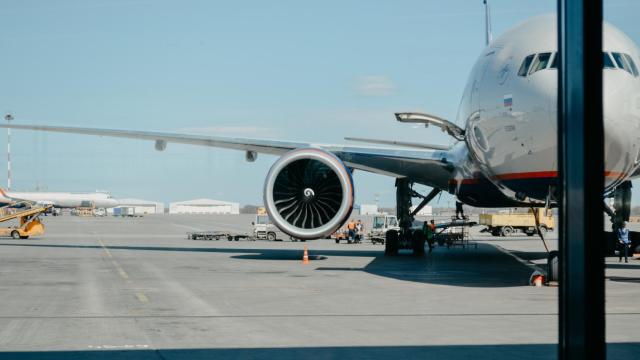 Imagen de archivo de una pista de aviones en un aeropuerto. Foto: Unsplash.