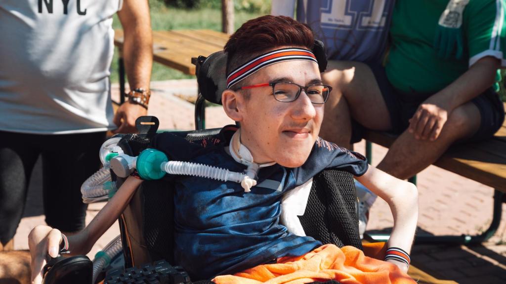 Brian es una de las grandes incorporaciones de la secuela.