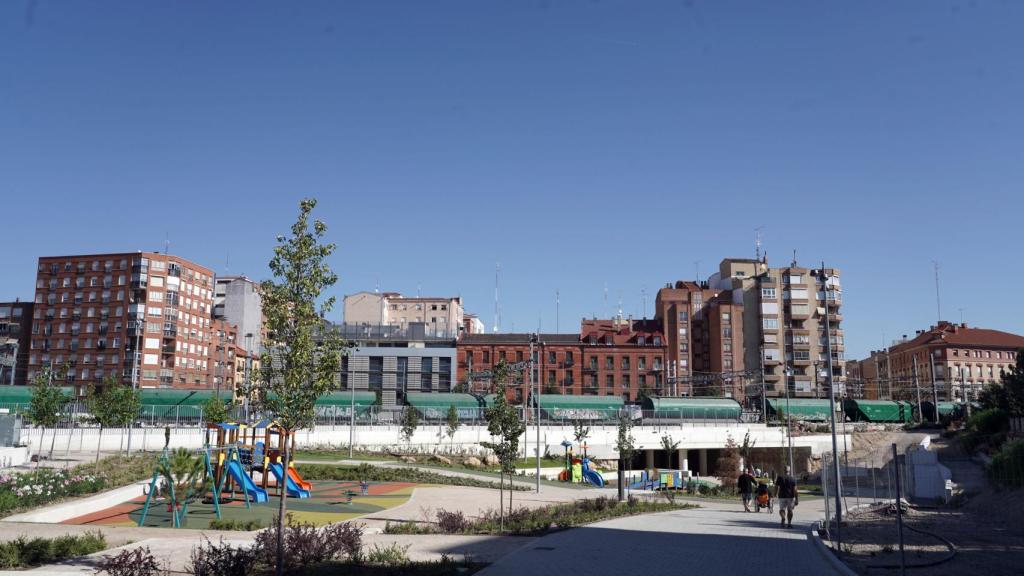 Paso de Panaderos, bajo las vías del tren en Valladolid