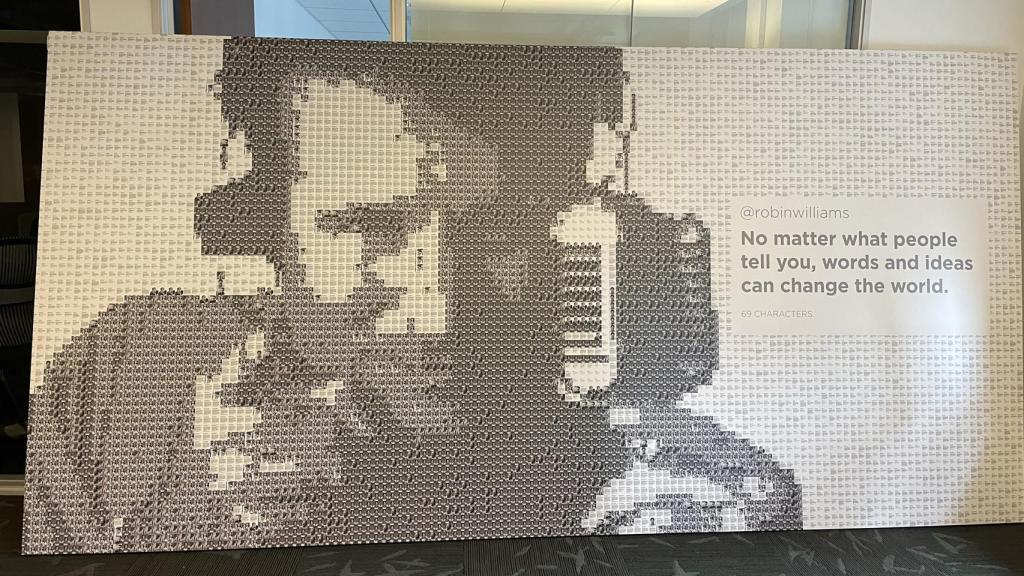 Obra de arte dedicada a la memoria de Robin Williams a subasta.