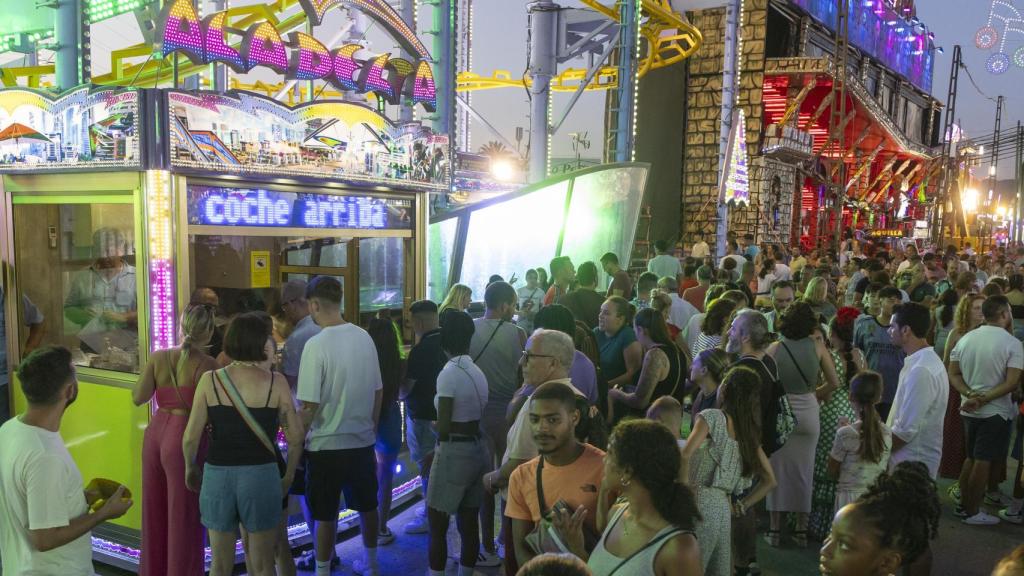 La Feria de Málaga también se vive en los 'cacharritos'