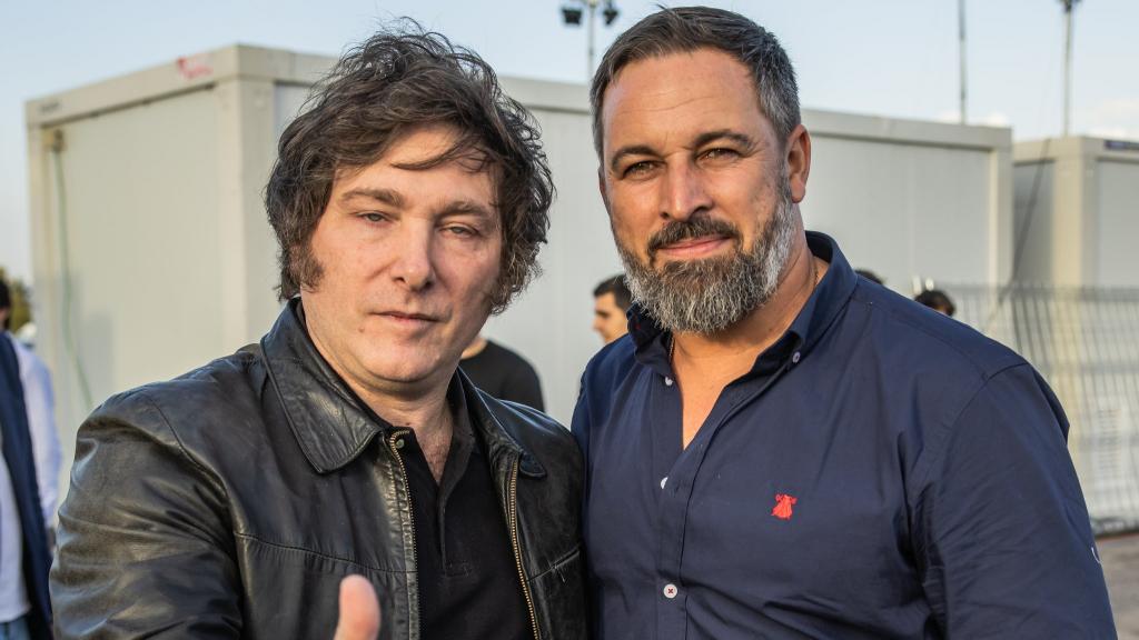 Santiago Abascal (d) y Javier Milei (i) se han encontrado en varias ocasiones