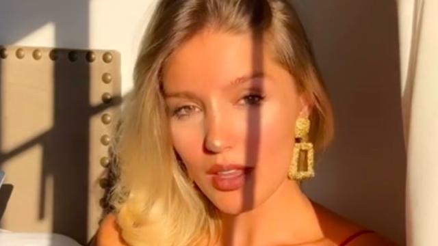 La 'influencer' Lydia Scarlet en el vídeo que se ha hecho viral.