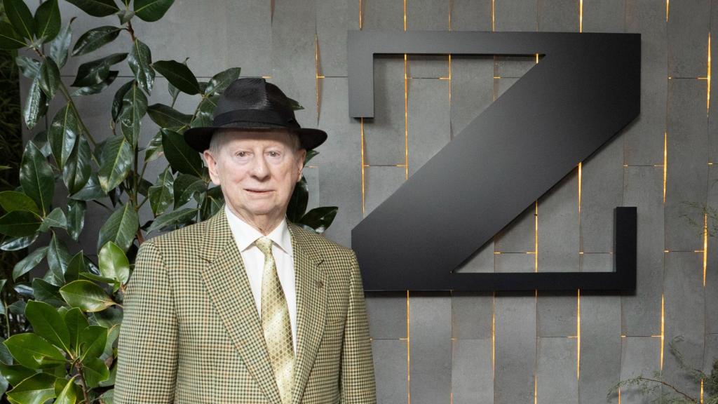 Banjamin Urdiain a las puertas de Zalacaín, el pasado febrero.