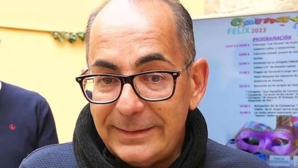 El concejal del Grupo Mixto, Manuel Flores.