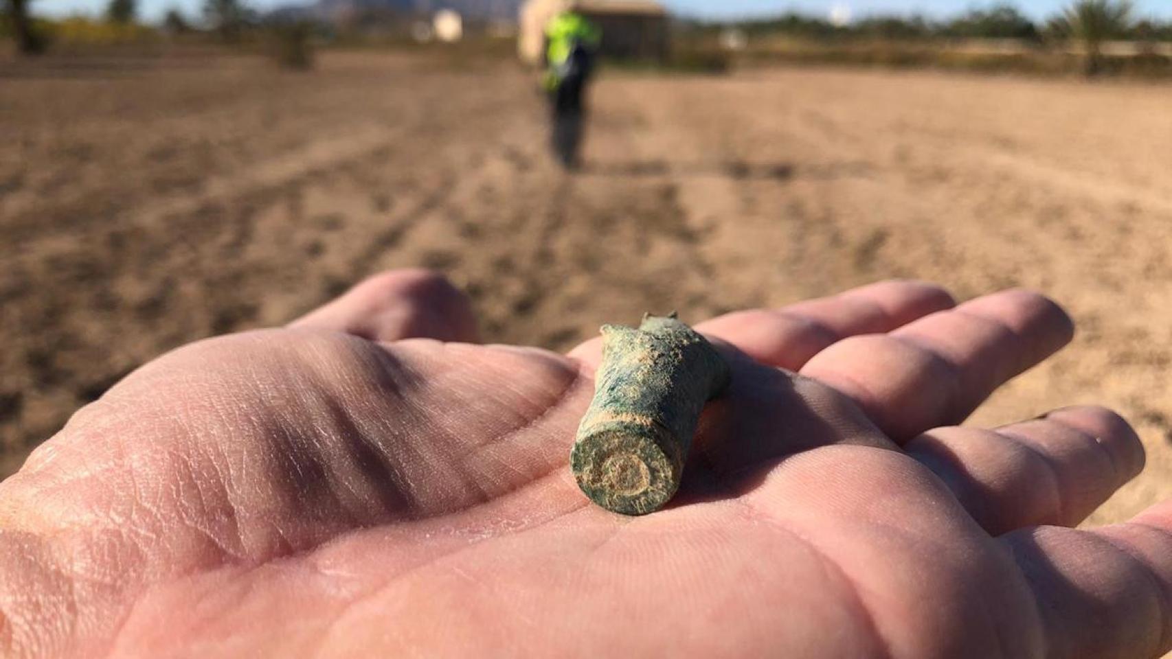Vaina de un fusil encontrado en el campo de Albatera.