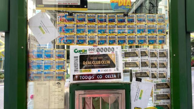 Cupón especial del Centenario del Celta en un puesto de la ONCE.