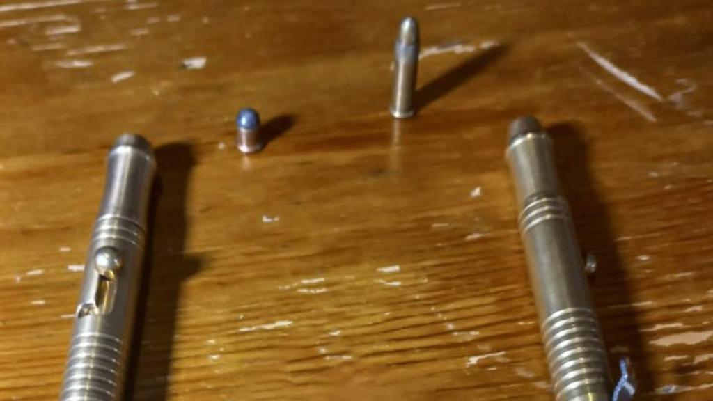 Bolígrafo pistola incautado