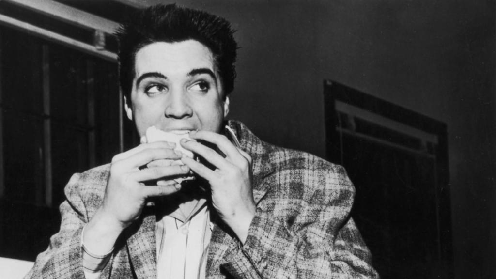 Cómo preparar el sándwich favorito de Elvis Presley y un lugar para probarlo en Madrid.