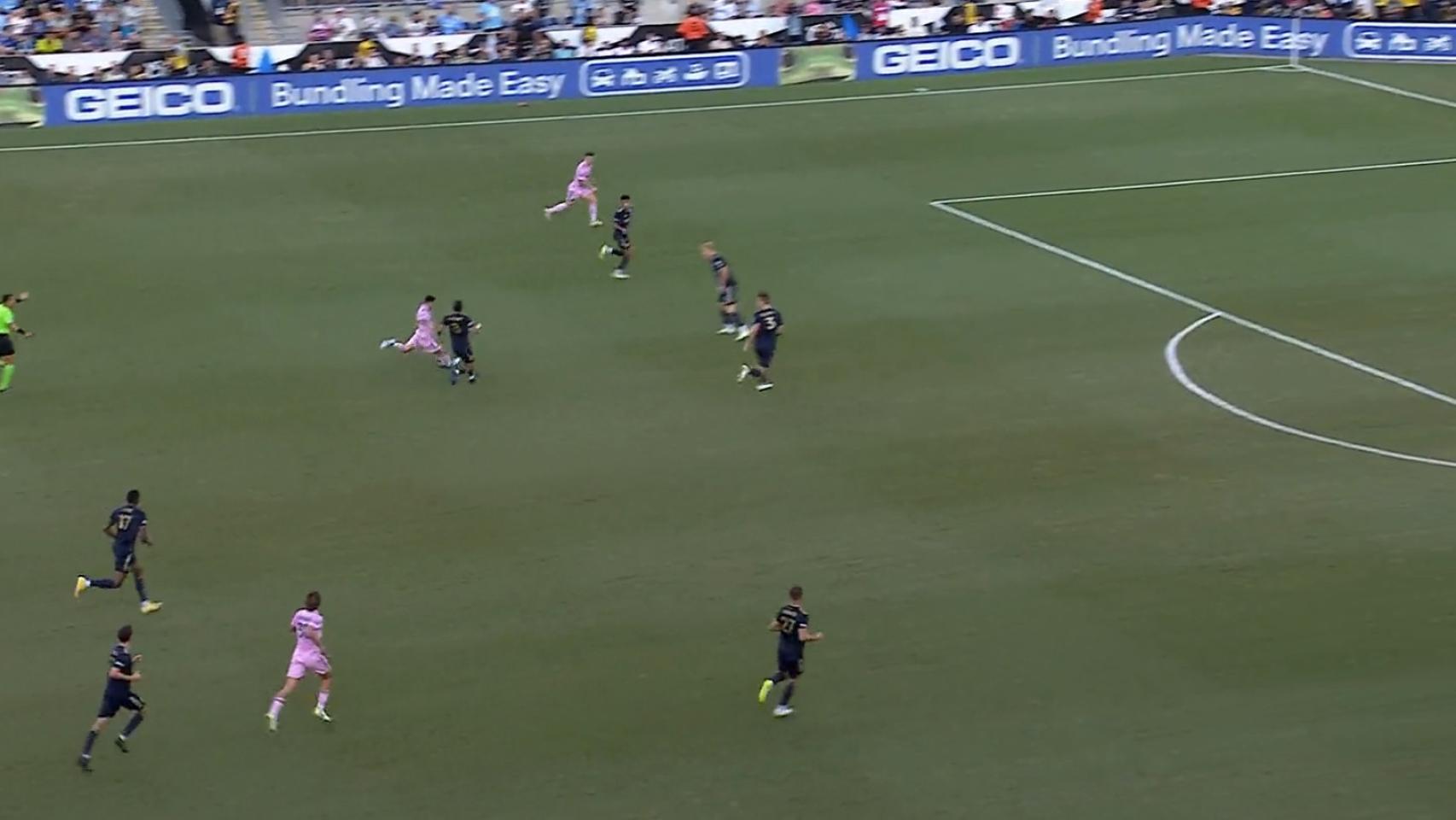 Messi marca el gol más lejano de toda su carrera