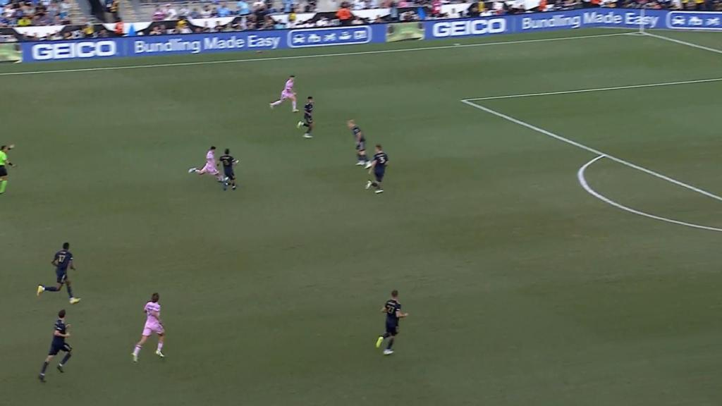 Messi marca el gol más lejano de toda su carrera