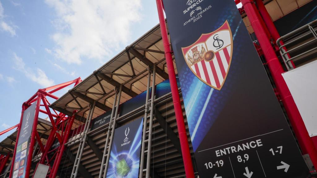 Cartel anunciador de la Supercopa de Europa
