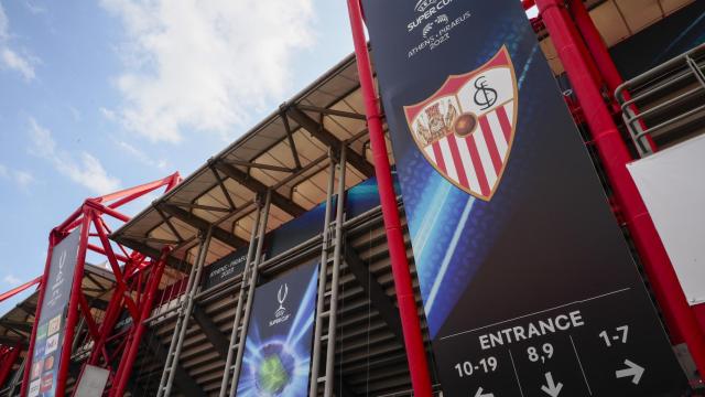 Cartel anunciador de la Supercopa de Europa