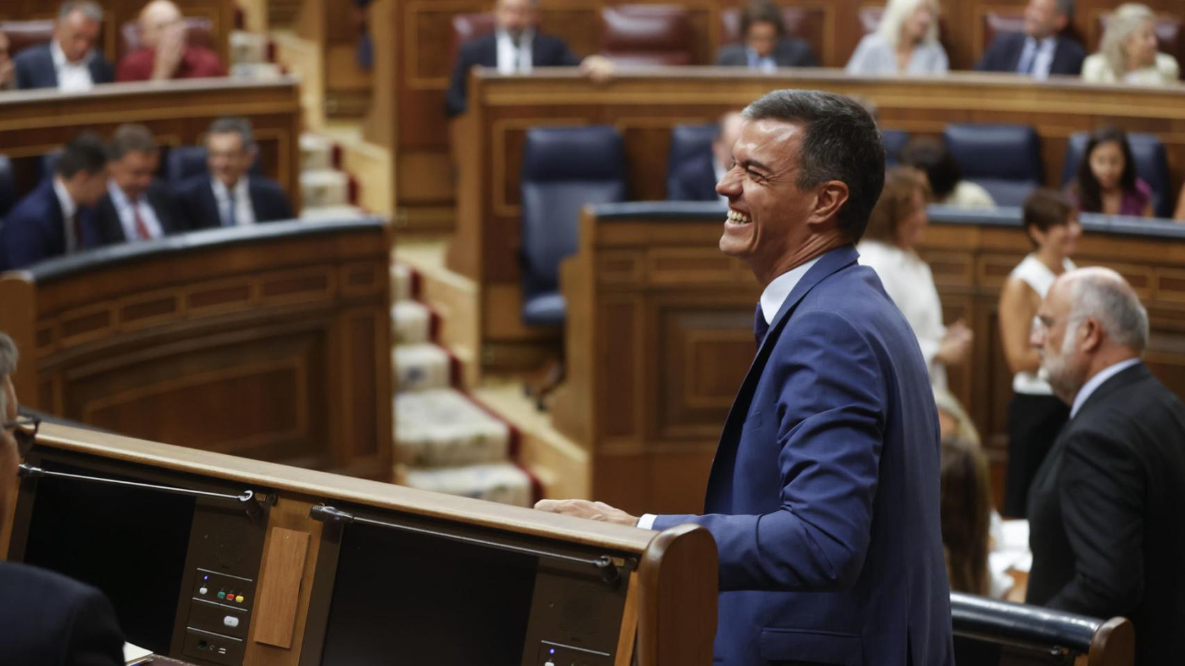 El presidente del Gobierno en funciones, Pedro Sánchez, tras la elección de Francina Armengol como presidenta del Congreso, hace ahora un mes.