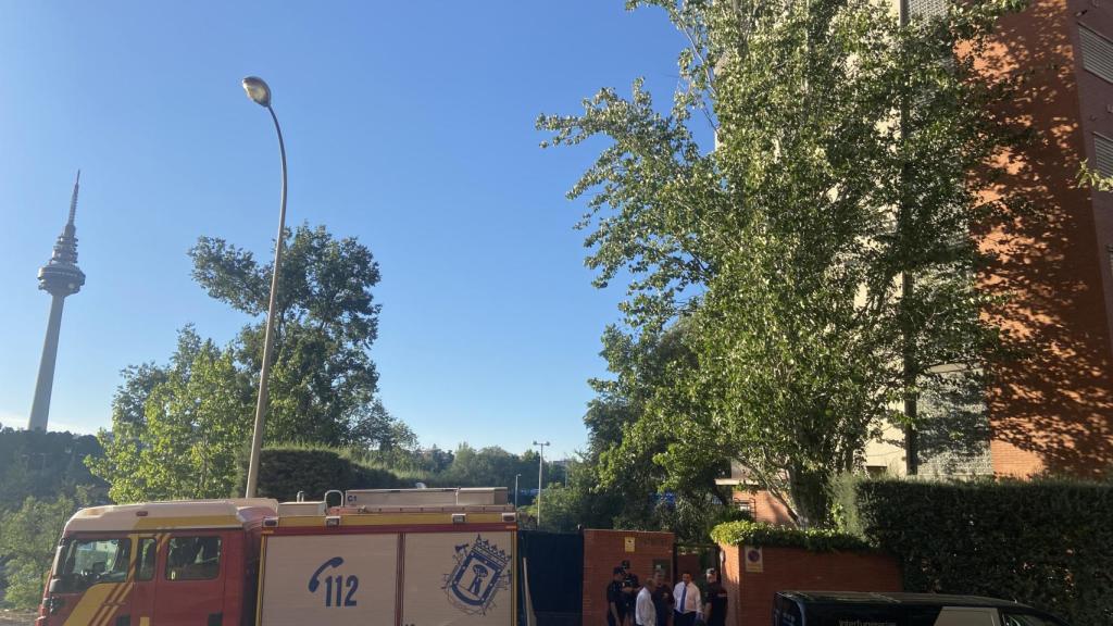 Una imagen de la entrada del inmueble donde han sucedido los hechos.