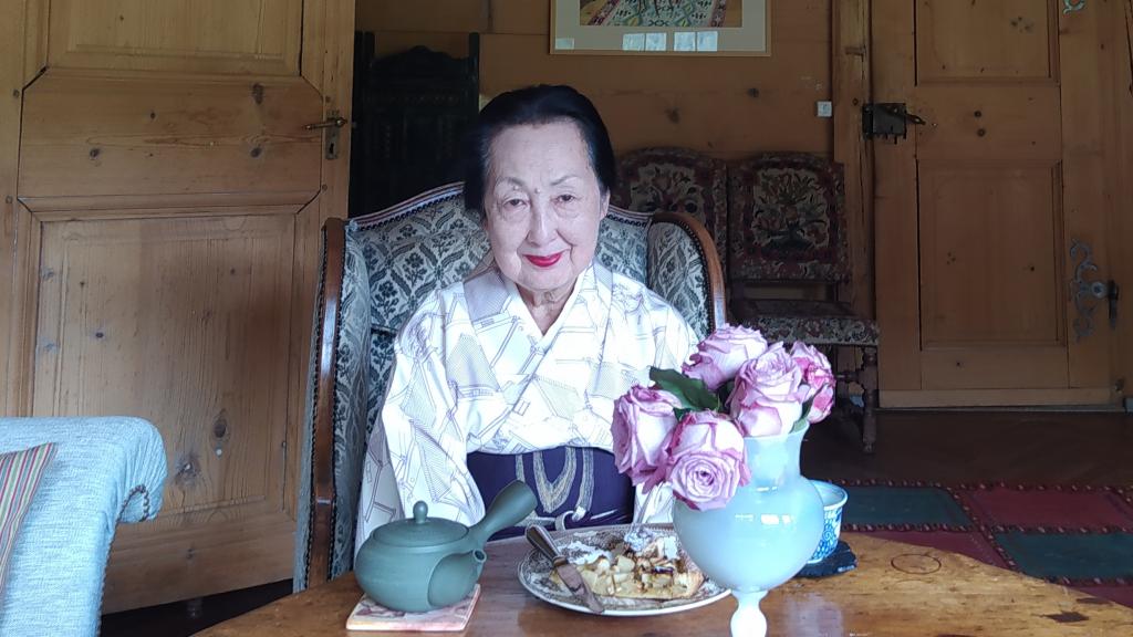 Madame Setsuko, artista y viuda de Balthus, fotografiada en su casa.
