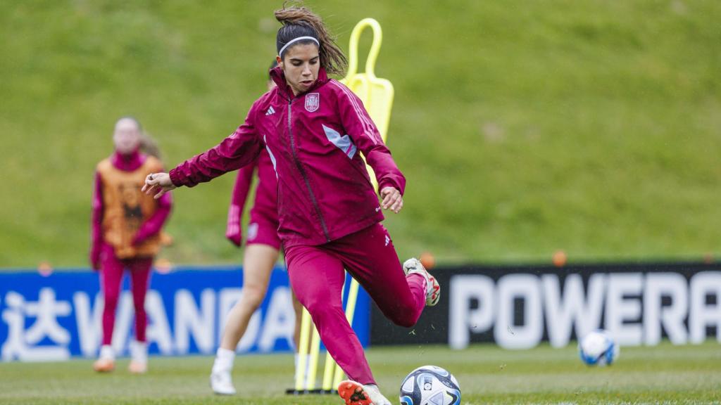 Alba Redondo, durante un entrenamiento.