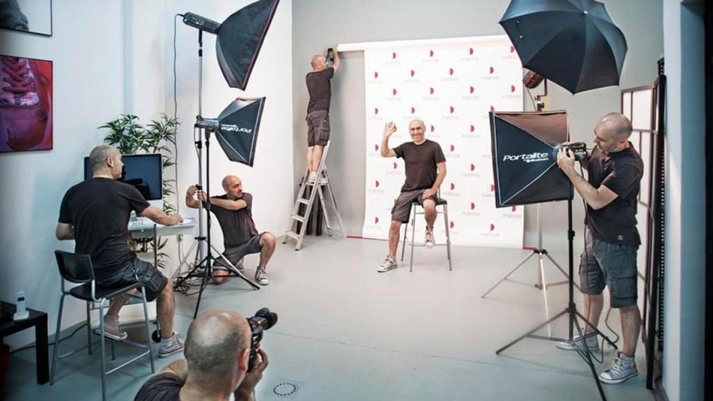 Miguel en una sesión de fotos.