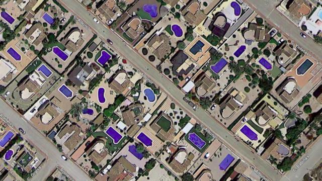 Vista aérea en Google Maps de las piscinas de Camposol.