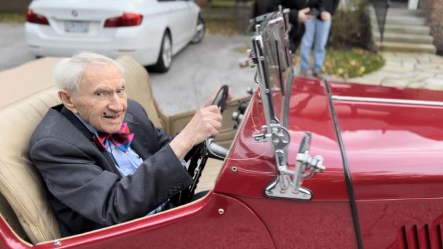 El doctor Howard Tucker.