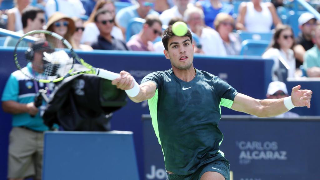 Alcaraz remonta a Purcell y logra el billete a las semifinales de Cincinatti