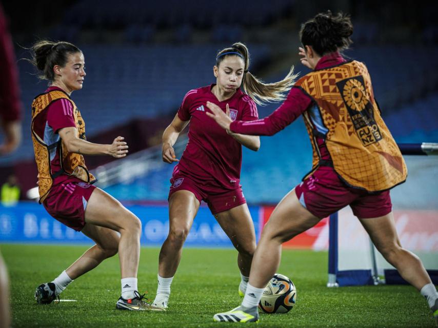 La selección española durante su último entrenamiento antes de la final.