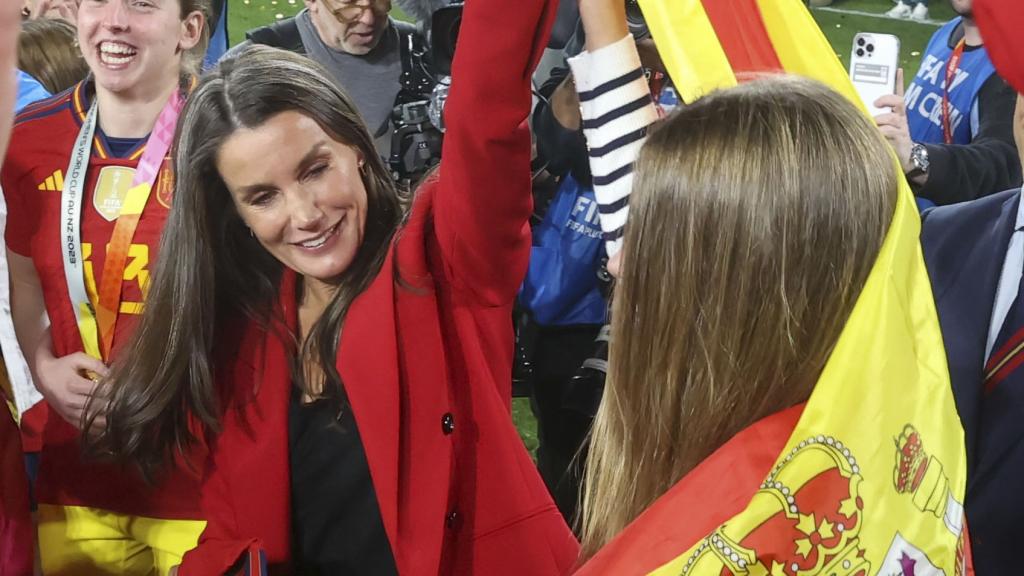 Letizia celebra la victoria de la selección española en el Mundial femenino