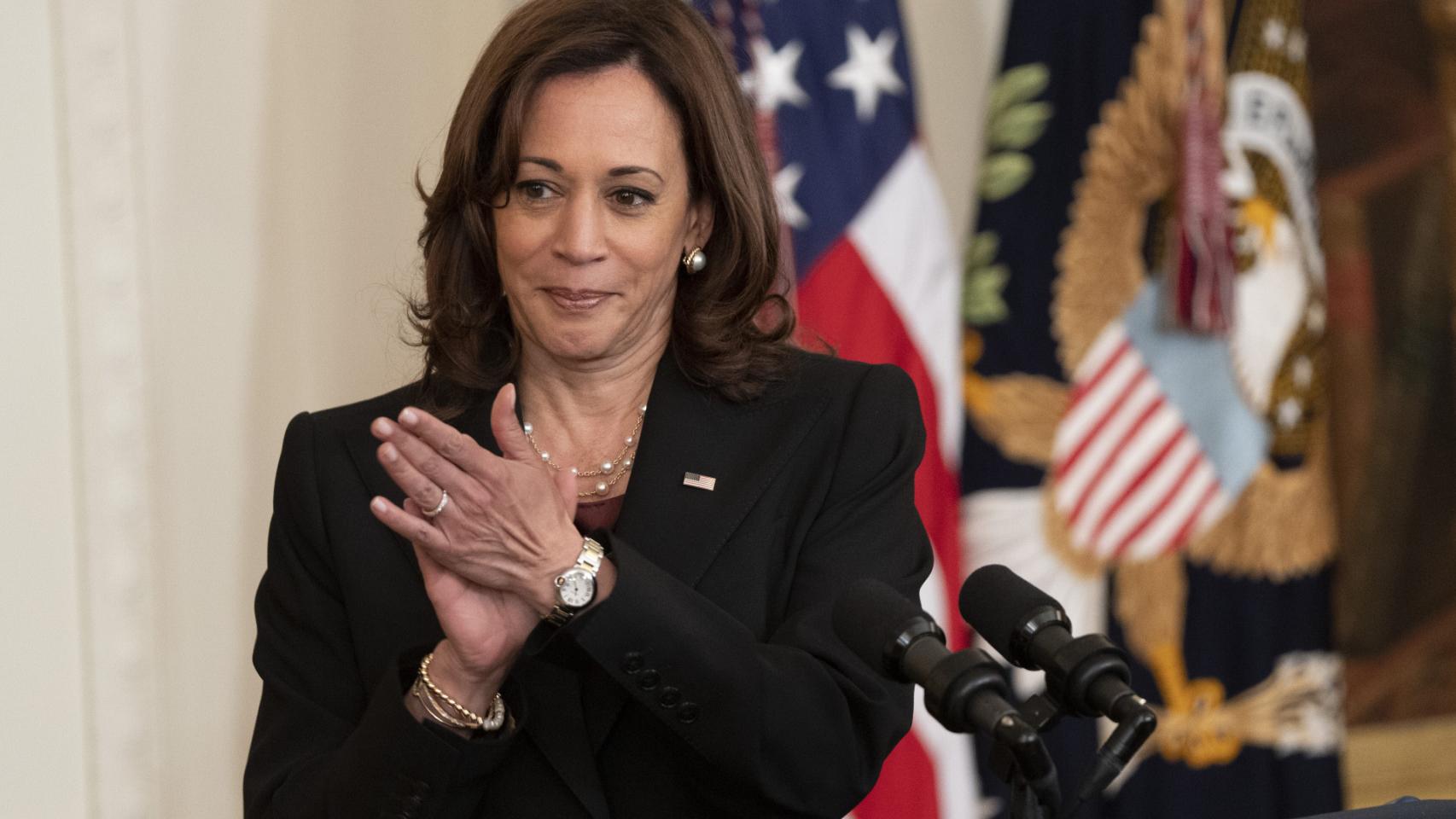 Kamala Harris durante una visita al National Museum of Asian Pacific American History and Culture de Washington en junio de 2022.