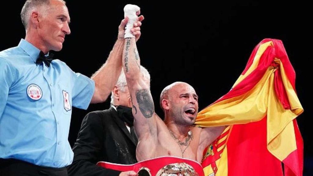 El campeón ilicitano Kiko Martínez.