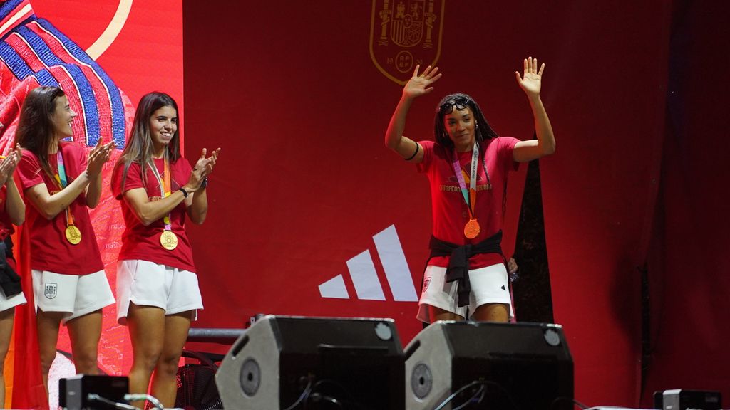 Salma Paralluelo sube al escenario
