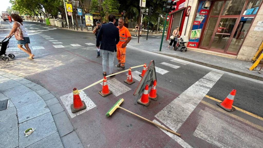 Elche cierra el carril bici de Juan Carlos I y ofrece alternativas para llegar a la Plaza de Benidorm