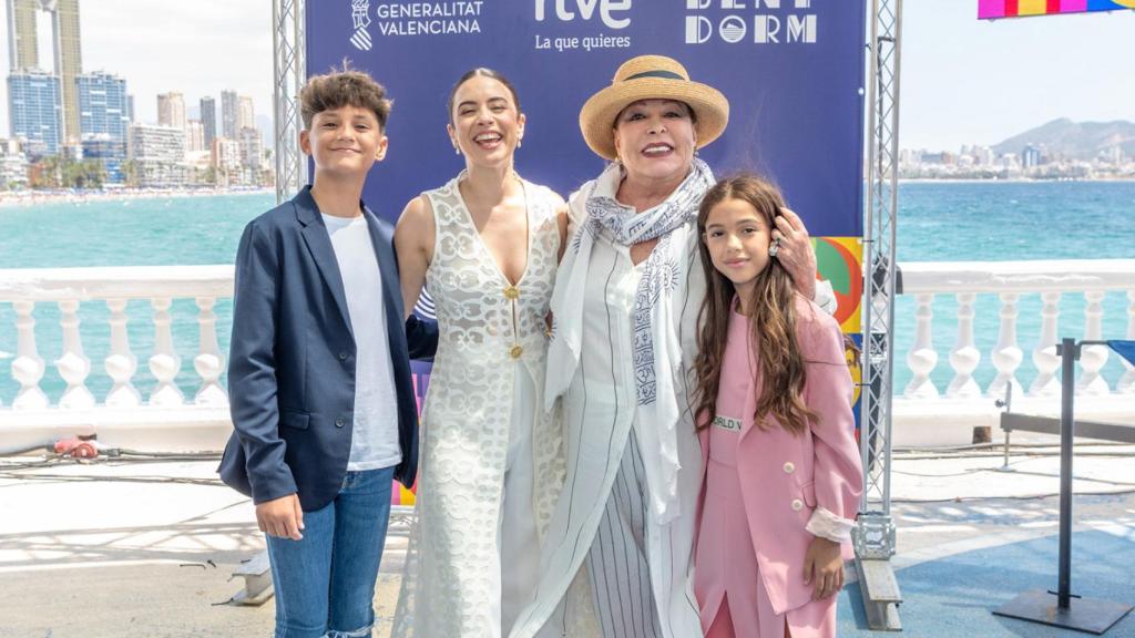 Carlos Higes, Blanca Paloma, Massiel y Sandra Valero.
