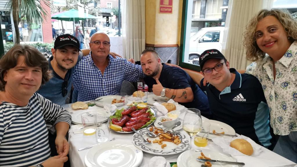 Reunión por el 30 aniversario de 'El tractor amarillo'.