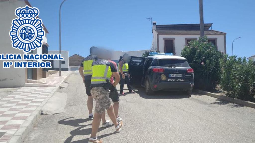 La Policía desarticula una organización criminal dedicada a cometer robos con fuerza en viviendas.
