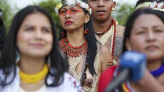 Indígenas waorani pidiendo el Sí para proteger el Yasuní (EFE)