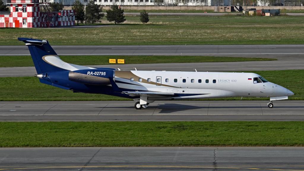 El Embraer Legacy 600 con el número de registro RA-02795 de Yevgueni Prigozhin.