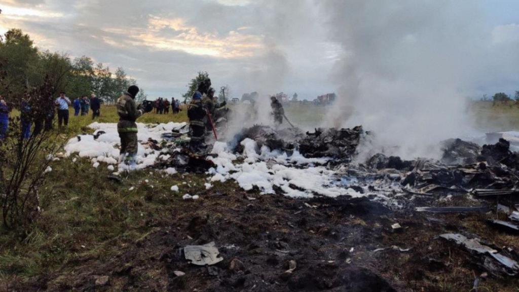 Los restos del avión tras el accidente.