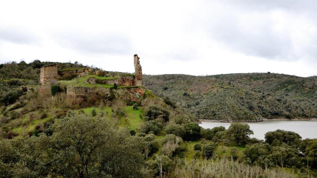 Castillo de Alba de Aliste