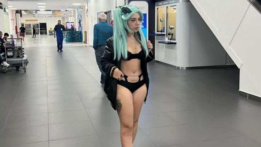 Kile Chan, en el aeropuerto.