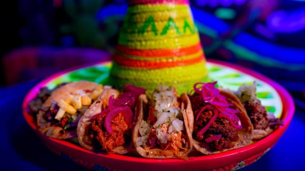 La discoteca de Alicante con los mejores tacos 'con sorpresa', música en directo y cócteles coloridos