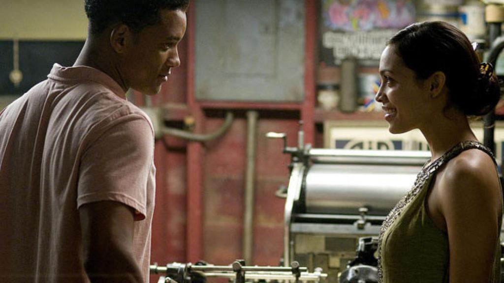 Will Smith y Rosario Dawson en 'Siete Almas'.