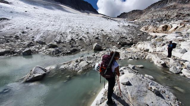 Los investigadores del IPE durante la expedición al Aneto.