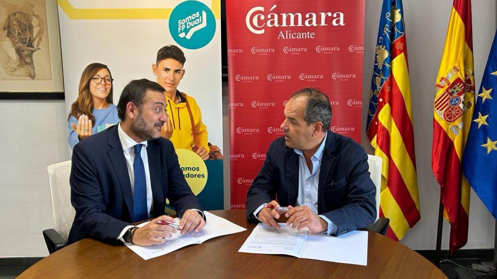La Cámara de Alicante se incorpora a la red Somos FP Dual.