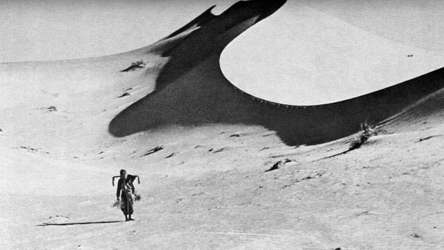 El mar de Arena de Arabia, en una foto de la época de Wilfred Thesiger. Imagen cedida por Capitán Swing.